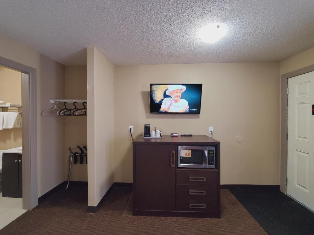 Royal Lodge Edmonton Kültér fotó