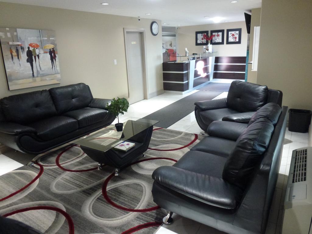 Royal Lodge Edmonton Kültér fotó