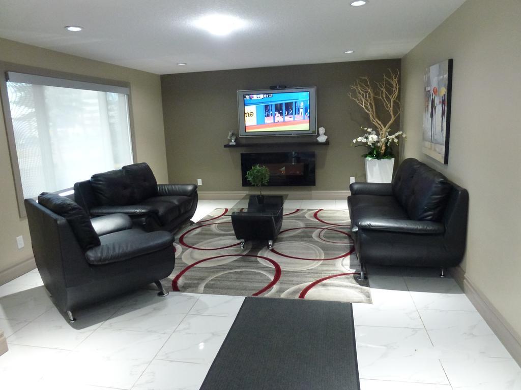 Royal Lodge Edmonton Kültér fotó